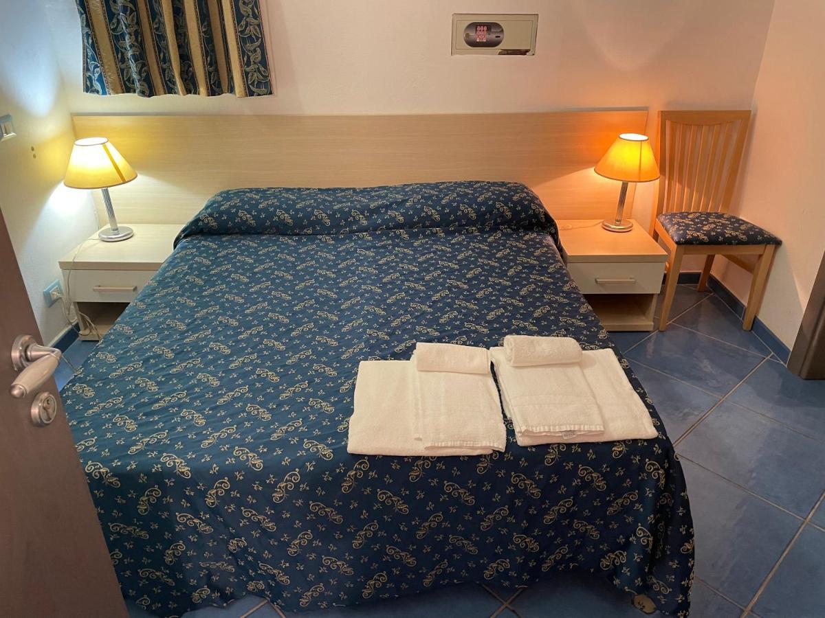 B&B La Terrazza Sul Porto Ponza Exteriér fotografie